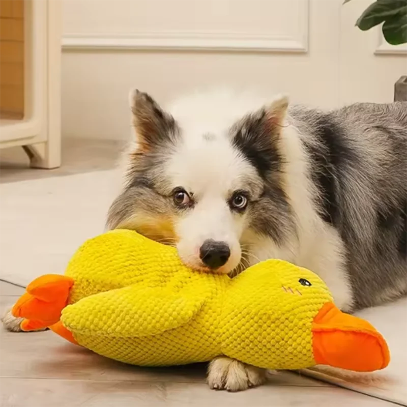 Interactive Calming Duck Plush – Durable Squeaky Dog Toy for Anxiety Relief & Dental Cleaning – Soft Stuffed Chew Toy for Puppies & Small Dogs